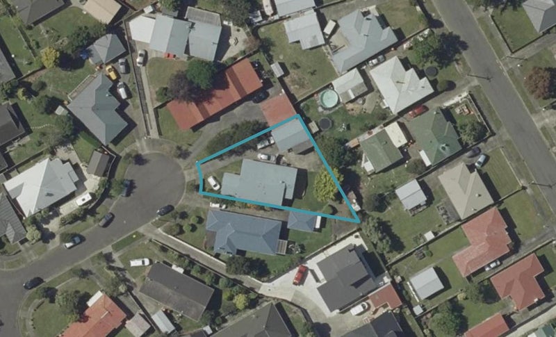 5 Jones Place, Highbury, Palmerston North - Carousel 1