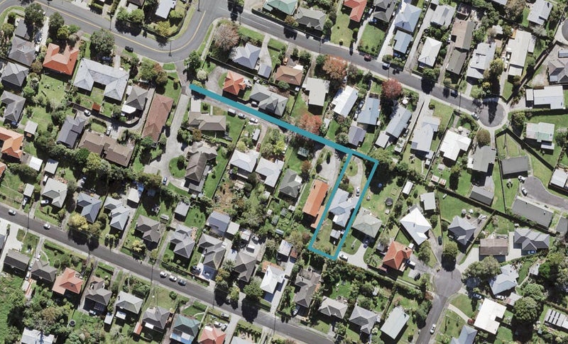 51 Lynwood Road, New Lynn, Auckland - Carousel 1