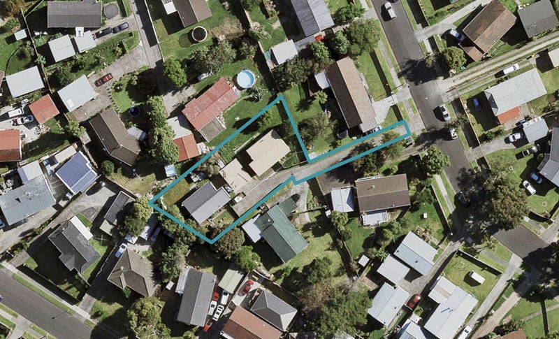1/9 Stoll Place, Clendon Park, Auckland - Carousel 1