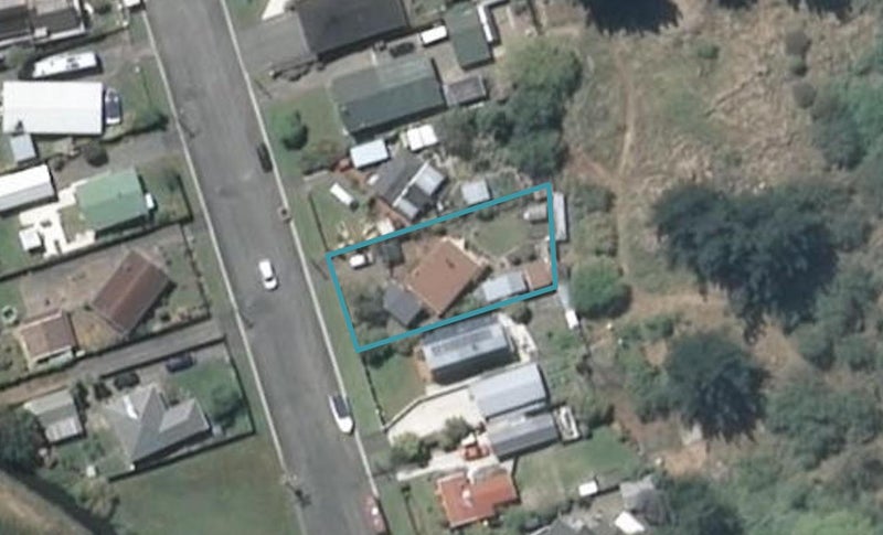 108 Dunns Avenue, The Pines Beach, The Pines Beach - Carousel 1