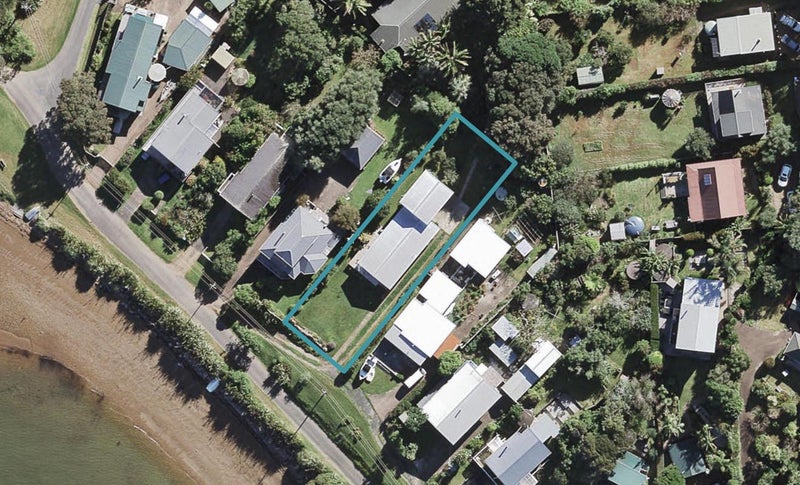 14 Mcmillan Road, Omiha, Waiheke Island - Carousel 1