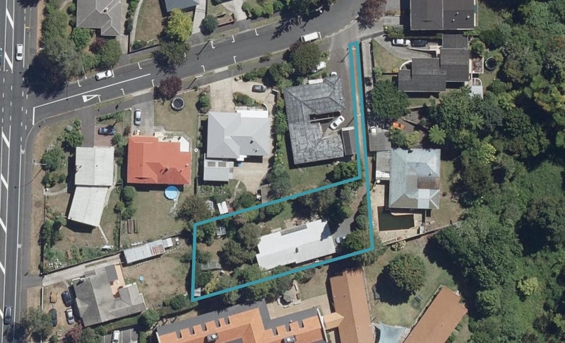 10 Chartwell Crescent, Chartwell, Hamilton - Carousel 1