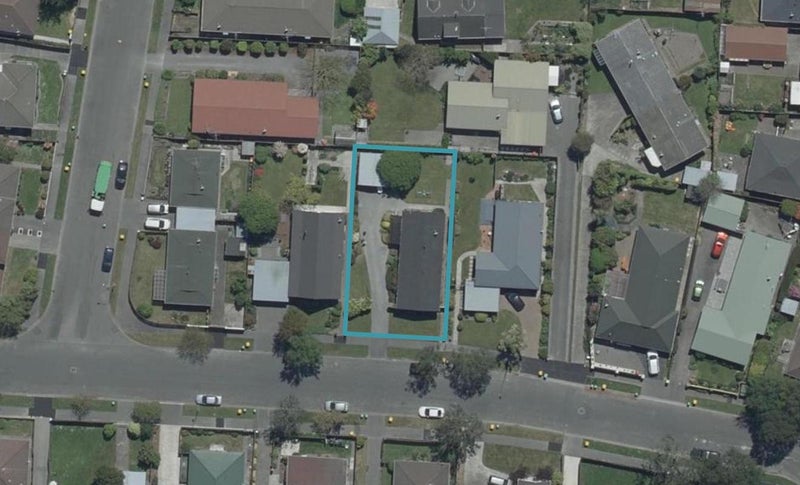 10 Chipping Lane, Redwood, Christchurch - Carousel 1