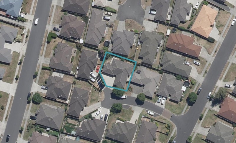 6 Newbury Place, Huntington, Hamilton - Carousel 1