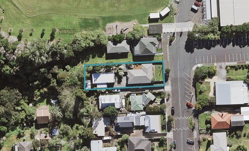 1/42 Mahara Avenue, Birkenhead, Auckland - Carousel 1
