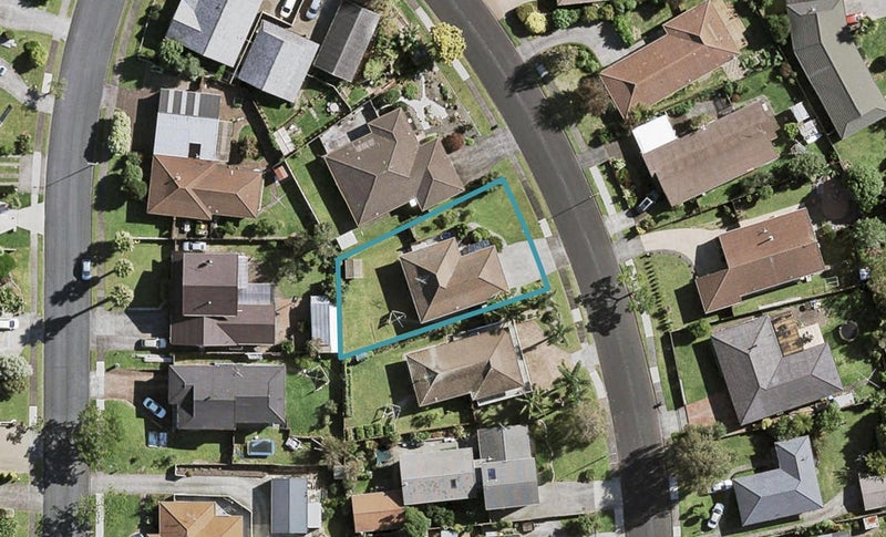 34 Lakeside Drive, Pahurehure, Papakura - Carousel 1