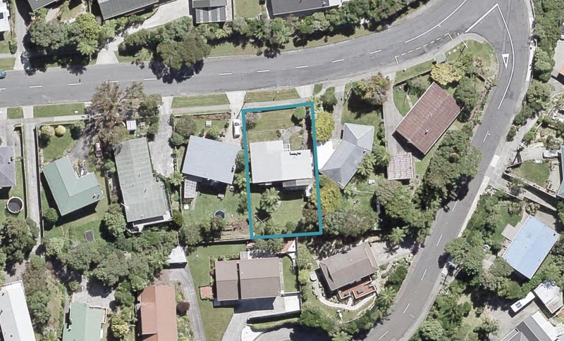 302 Dowse Drive, Maungaraki, Lower Hutt - Carousel 1