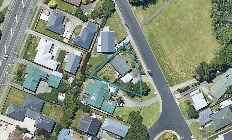 6 Church Street, Gate Pa, Tauranga - Carousel 1