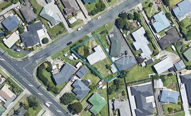 4 Sharyn Place, Brookfield, Tauranga - Carousel 1