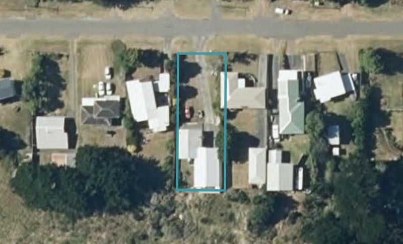 18 Mack Street, Foxton Beach, Foxton - Carousel 1