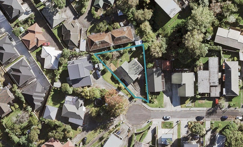 11 Waitati Place, New Windsor, Auckland - Carousel 1