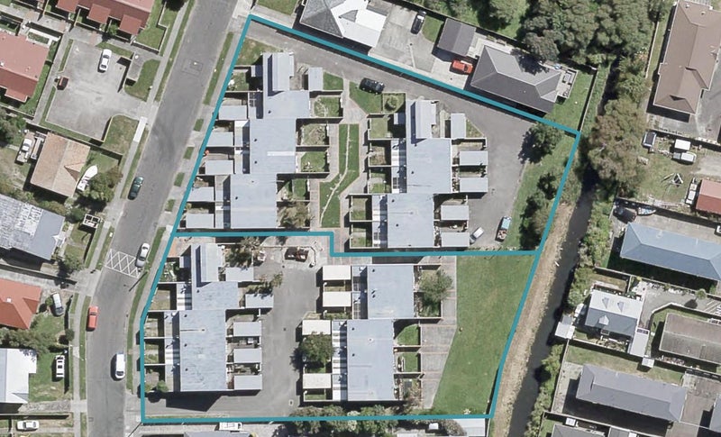 18 Awamutu Grove, Waiwhetū, Lower Hutt - Carousel 1
