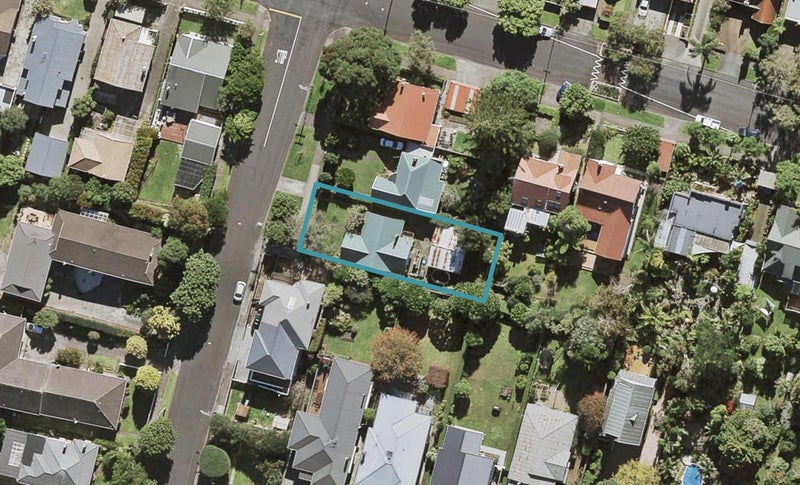 18 Kingsford Road, Mount Eden, Auckland - Carousel 1