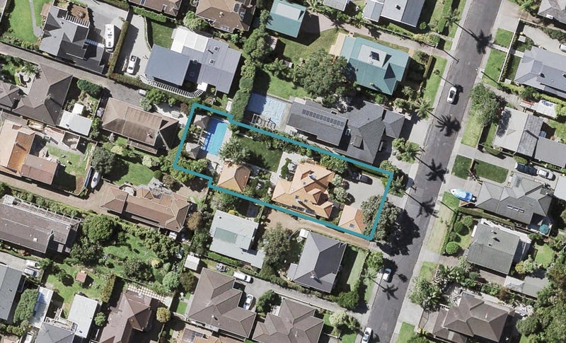 10 Ocean View Road, Milford, Auckland - Carousel 1