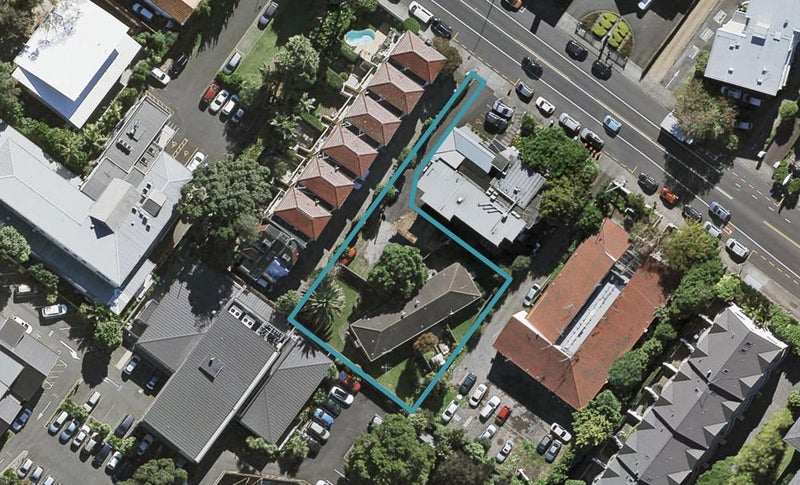 2/0 Remuera Road, Remuera, Auckland - Carousel 1
