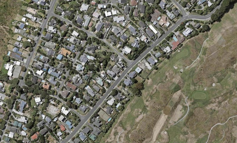 49A Golf Road, Paraparaumu Beach, Paraparaumu - Carousel 1
