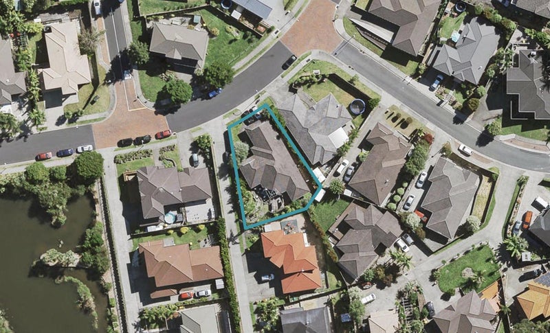 52 San Marino Drive West, Henderson, Auckland - Carousel 1