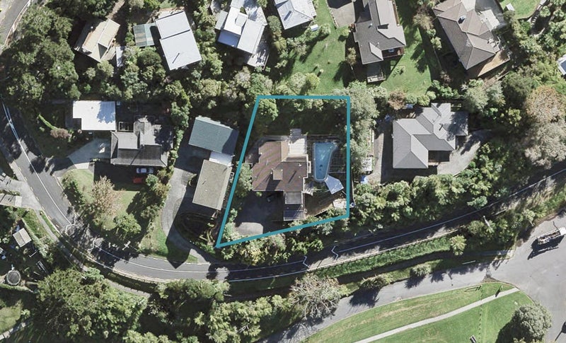 23 Woodlands Crescent, Browns Bay, Auckland - Carousel 1