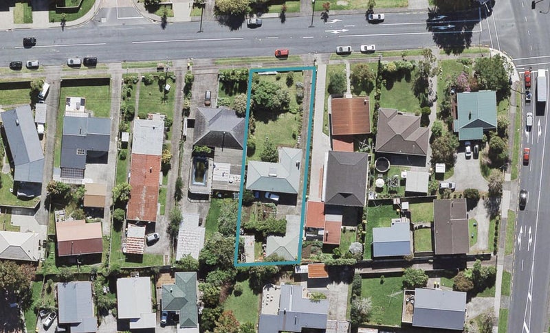 105 Mcleod Road, Te Atatu South, Auckland - Carousel 1