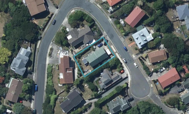34 Kinloch Place, Papakowhai, Porirua - Carousel 1