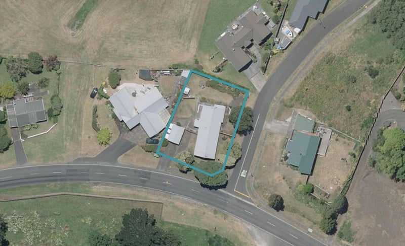 18 Montgomery Road, Otamatea, Whanganui - Carousel 1