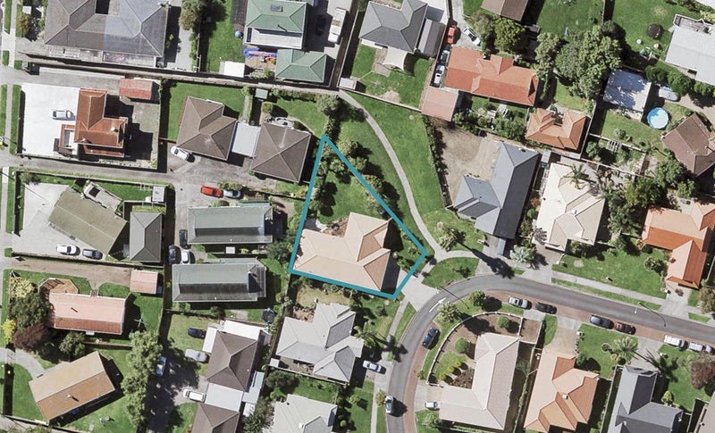 21 Palmcrest Grove, Highland Park, Auckland - Carousel 1