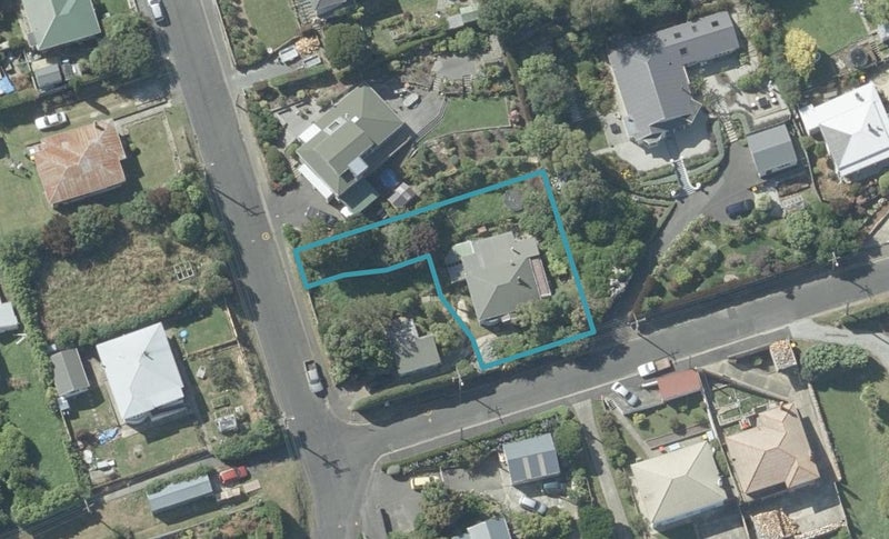 20 Taupo Street, Ravensbourne, Dunedin - Carousel 1