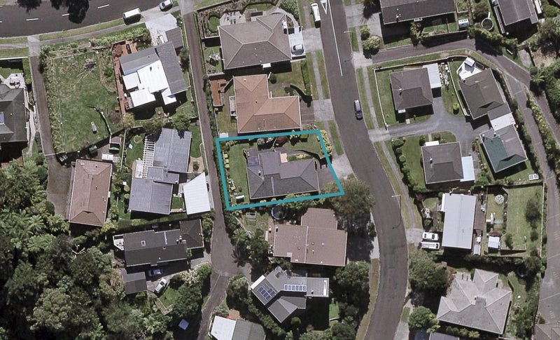 6 Rossiter Crescent, Lynmouth, New Plymouth - Carousel 1