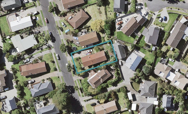 27 Lewisham Street, Highland Park, Auckland - Carousel 1