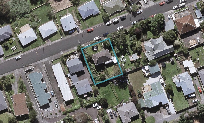 11 Parsons Street, Vogeltown, New Plymouth - Carousel 1