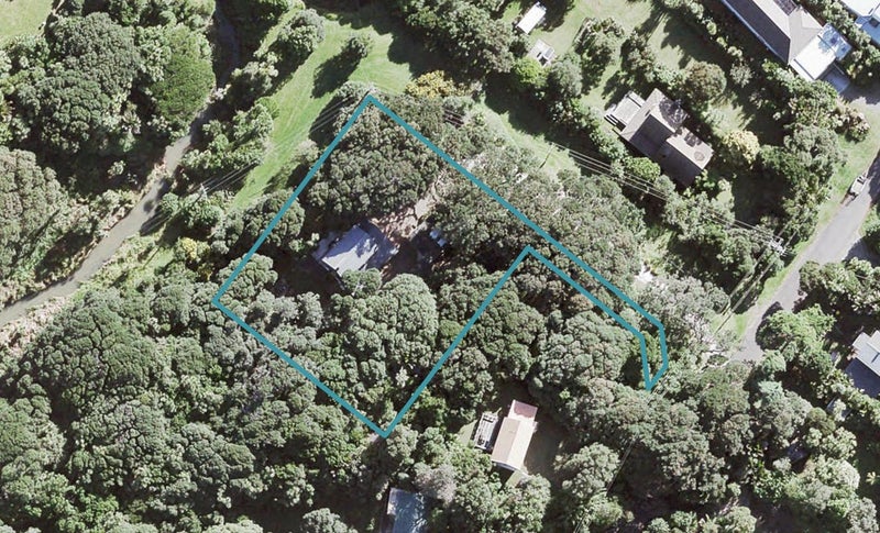 100 Garden Road, New Lynn - Carousel 1