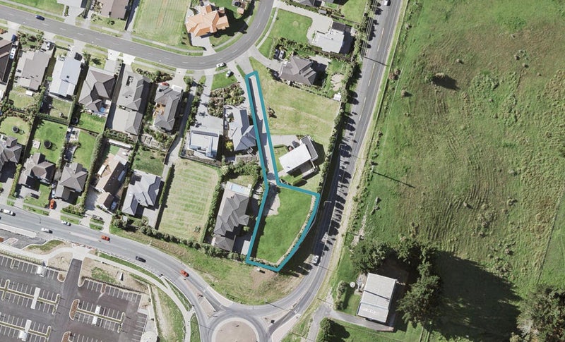 29 Liberty Crescent, Beachlands, Auckland - Carousel 1