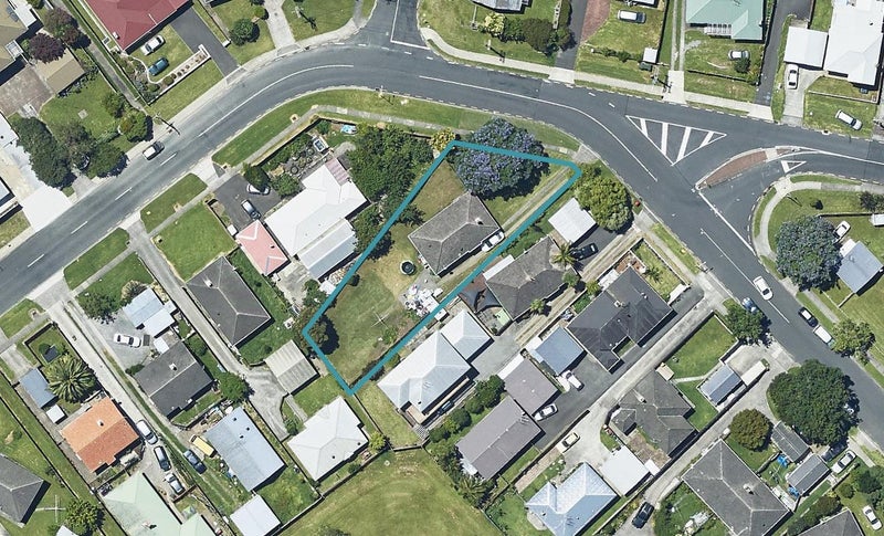 47 Cook Street, Gate Pa, Tauranga - Carousel 1
