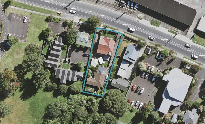 294 West Coast Road, Glen Eden, Auckland - Carousel 1