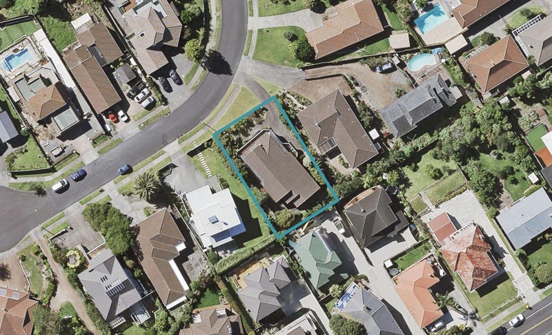 12 Pitlochry Place, Highland Park, Auckland - Carousel 1