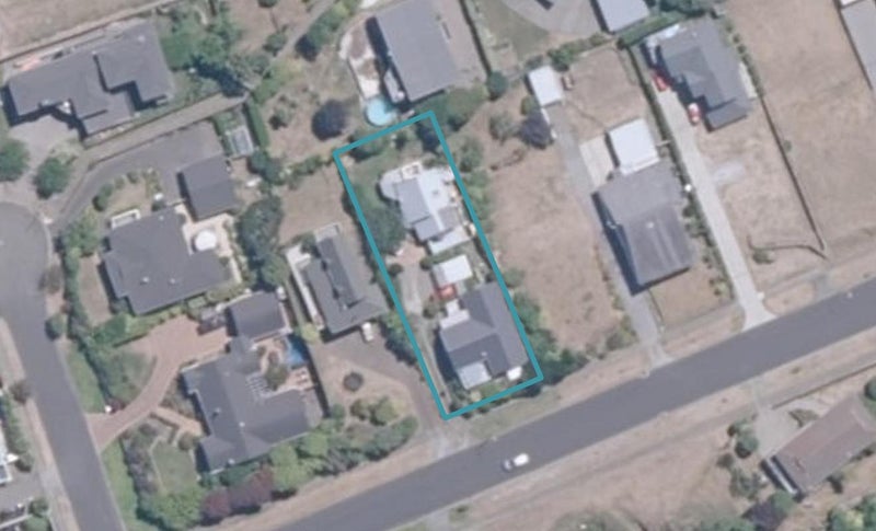 1/14 Harvey Street, Waipahihi, Taupō - Carousel 1