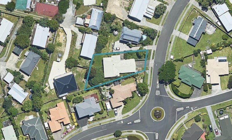 20 Pelorus Street, Welcome Bay, Tauranga - Carousel 1