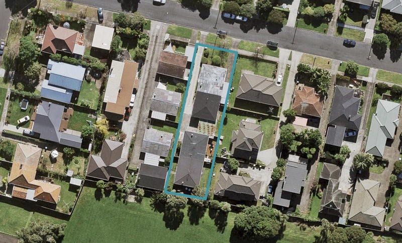 2/25 Boyd Avenue, Onehunga, Auckland - Carousel 1