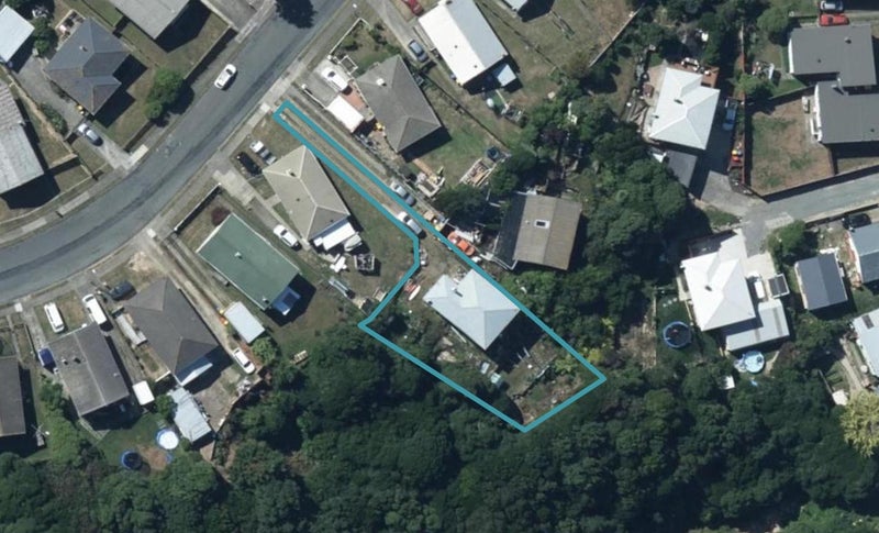 14 Rangituhi Crescent, Takapuwahia, Porirua - Carousel 1
