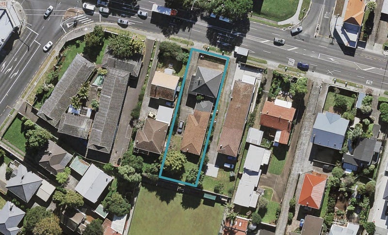 569A Mount Albert Road, Royal Oak, Auckland - Carousel 1