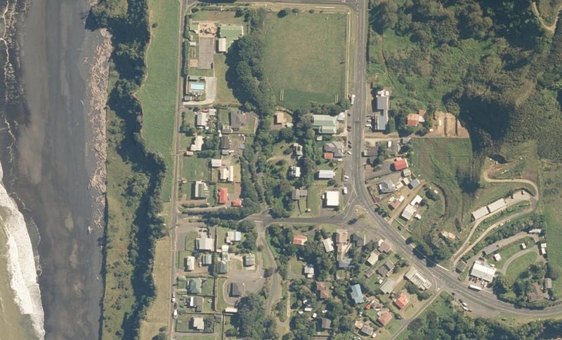 29 Tainui Street, Mōkau - Carousel 1