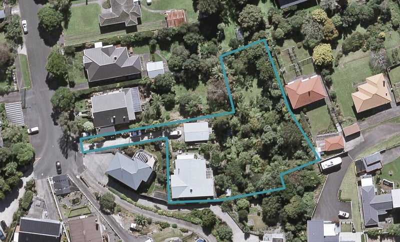 17 Peace Avenue, Moturoa, New Plymouth - Carousel 1
