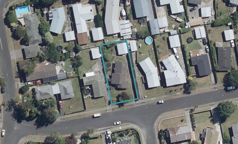 5 Cypress Crescent, Pukete, Hamilton - Carousel 1