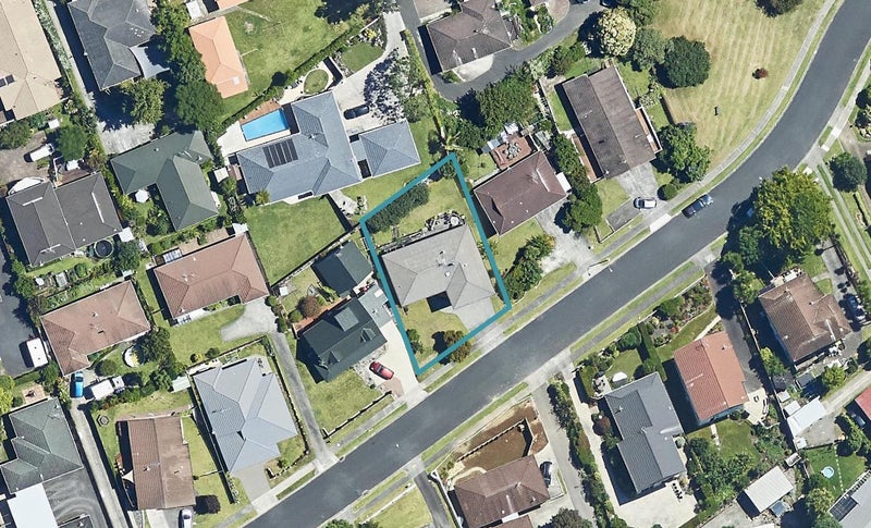 45 Heron Avenue East, Matua, Tauranga - Carousel 1