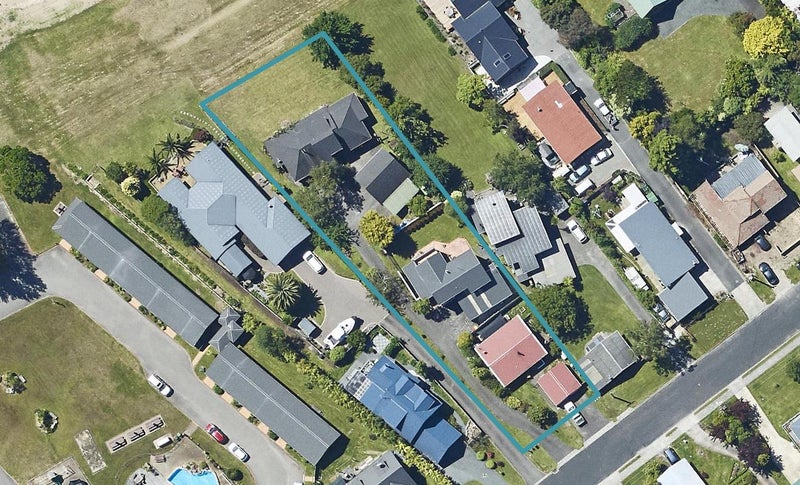 13A Holden Avenue, Holdens Bay, Rotorua - Carousel 1