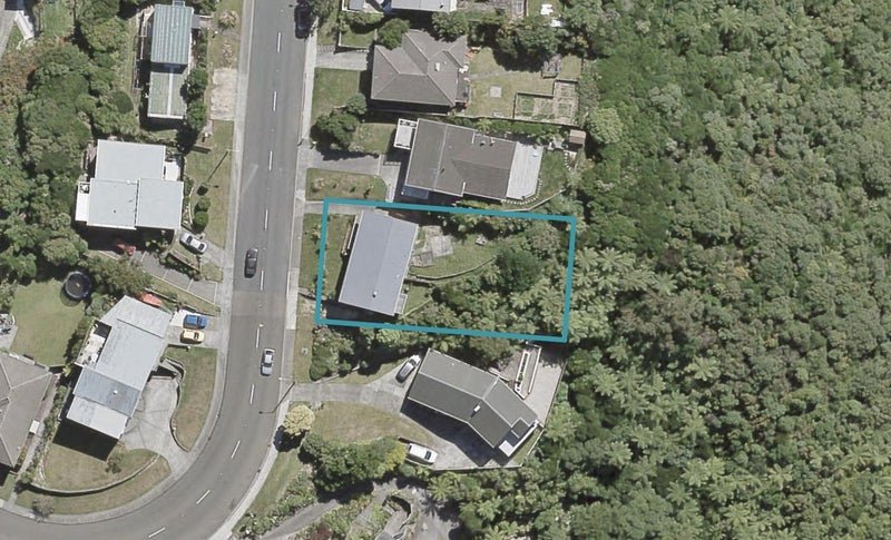 98 Dowse Drive, Maungaraki, Lower Hutt - Carousel 1