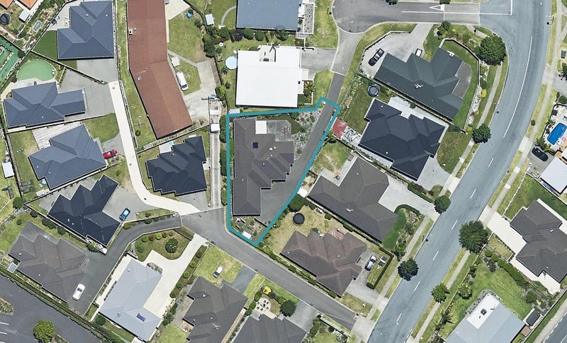 7 Renner Place, Pyes Pa, Tauranga - Carousel 1