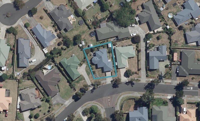 12 Dorchester Place, Nawton, Hamilton - Carousel 1