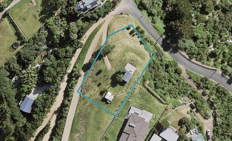 405 Sea View Road, Onetangi, Waiheke Island - Carousel 1
