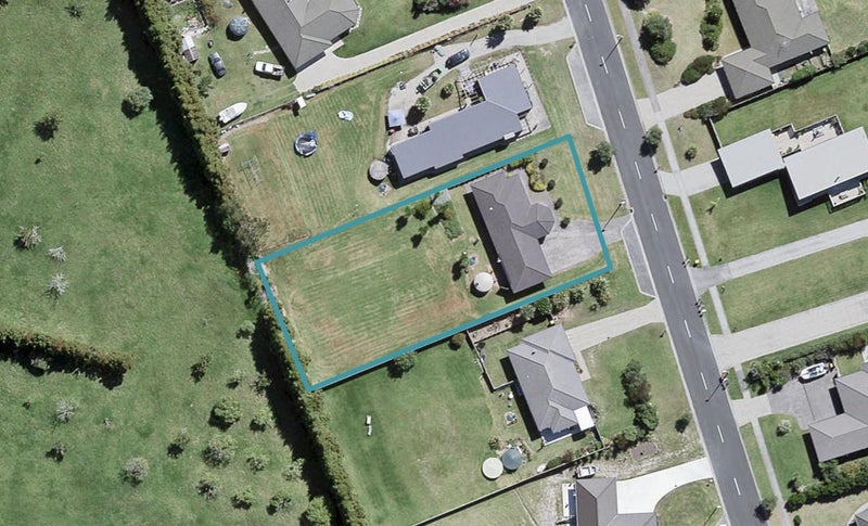 11 Omana Avenue, Helensville - Carousel 1